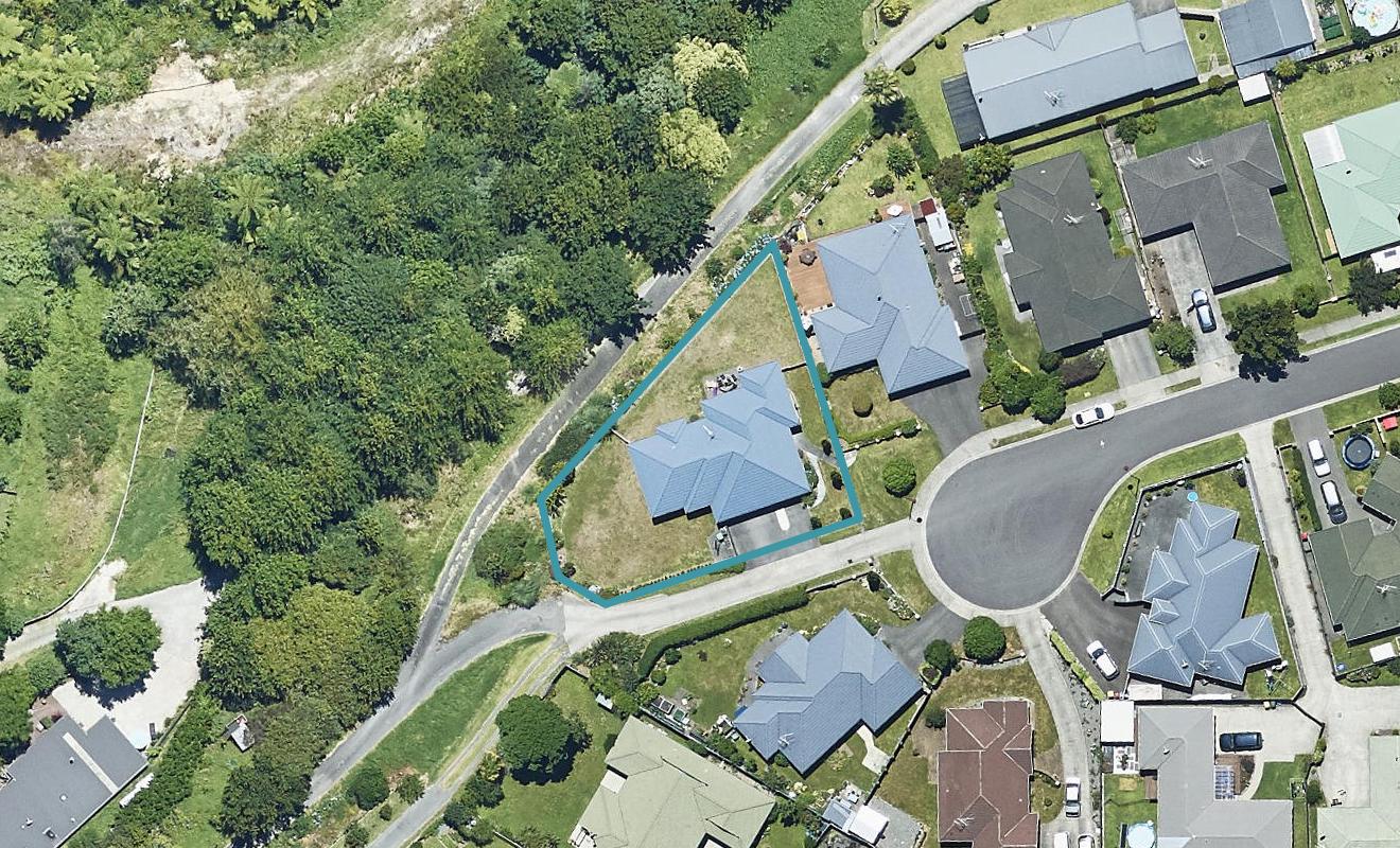12 Braithwaite Lane, Pyes Pa, Tauranga - Carousel 1