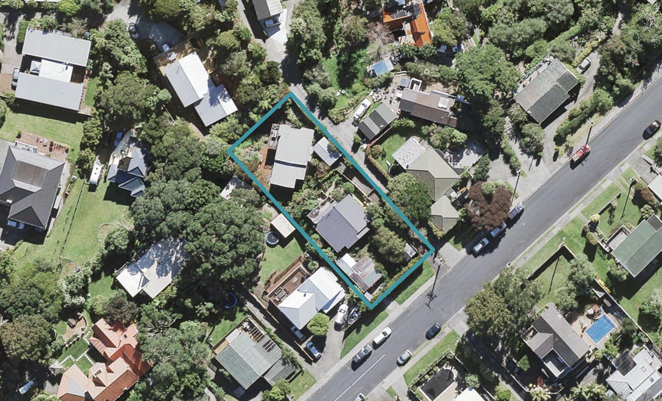 2/45 Island Bay Road, Beach Haven, Auckland - Carousel 1
