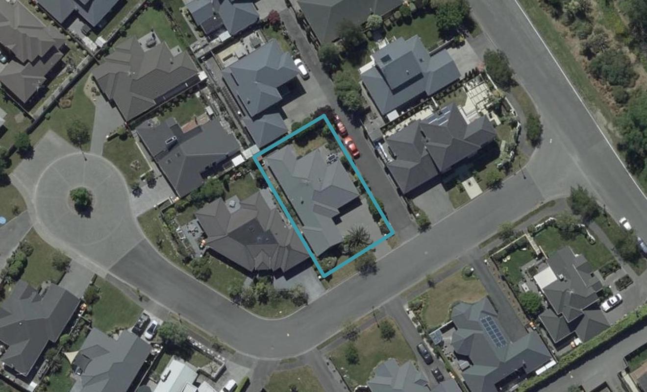 8 Strathmore Gardens, Burwood, Christchurch - Carousel 1