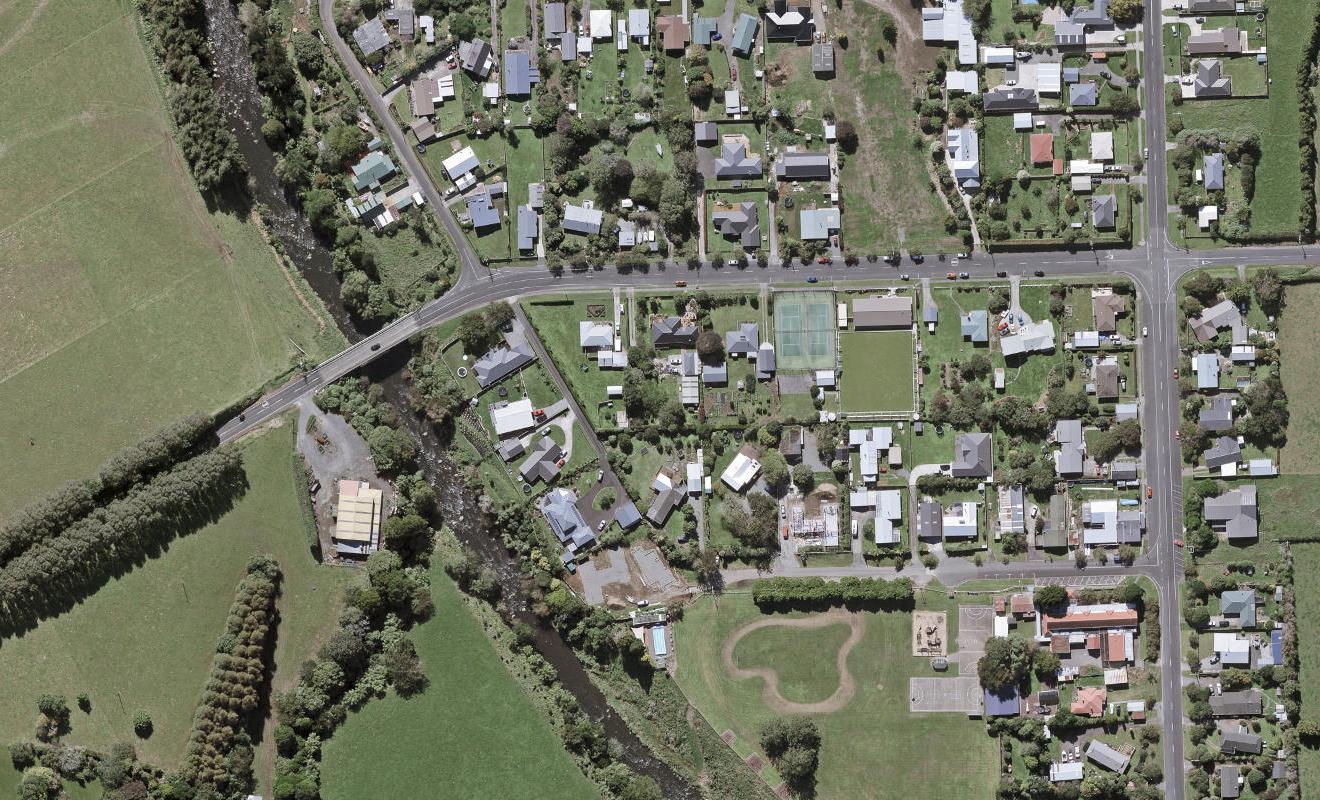 526 Manutahi Road, Lepperton, New Plymouth - Carousel 1