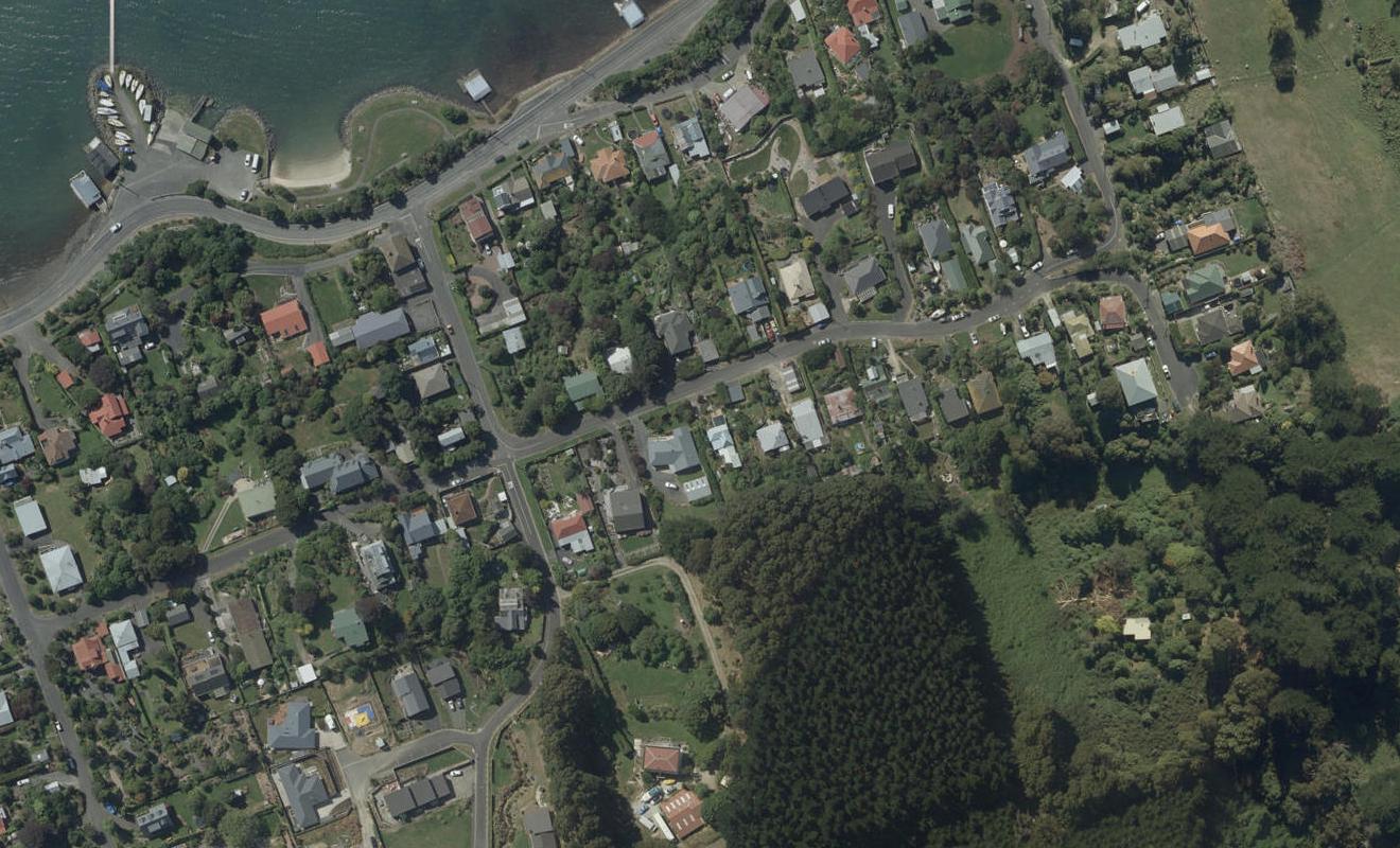 28 Waikana Street, Broad Bay, Dunedin - Carousel 1
