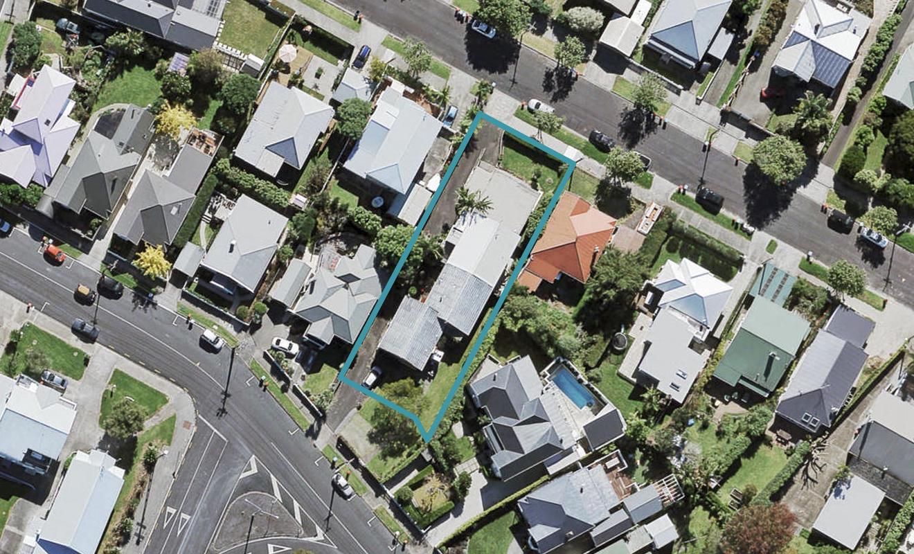 48 Springfield Road, Morningside, Auckland - Carousel 1