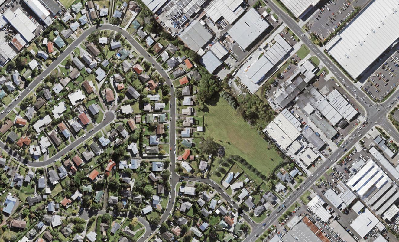 43D Bruce Road, Glenfield, Auckland - Carousel 1