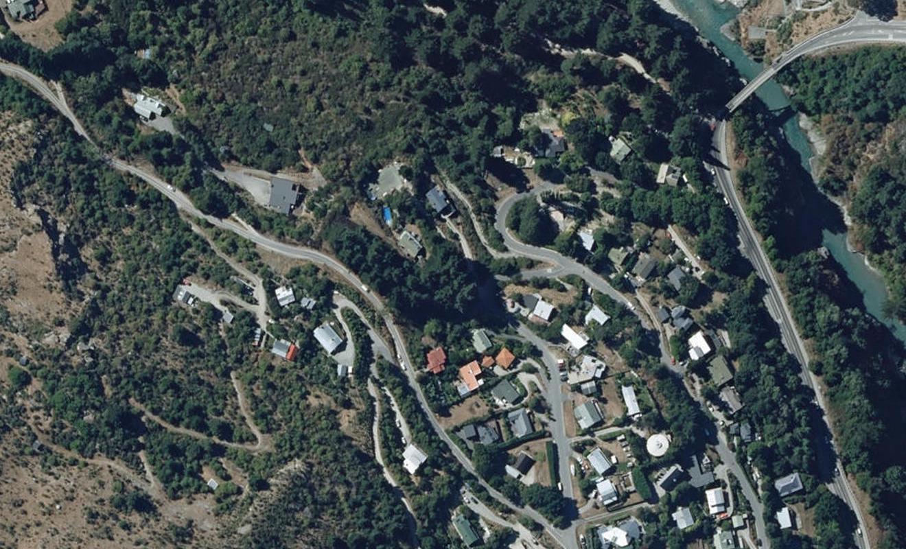 65 McChesney Road, Arthurs Point, Queenstown - Carousel 1