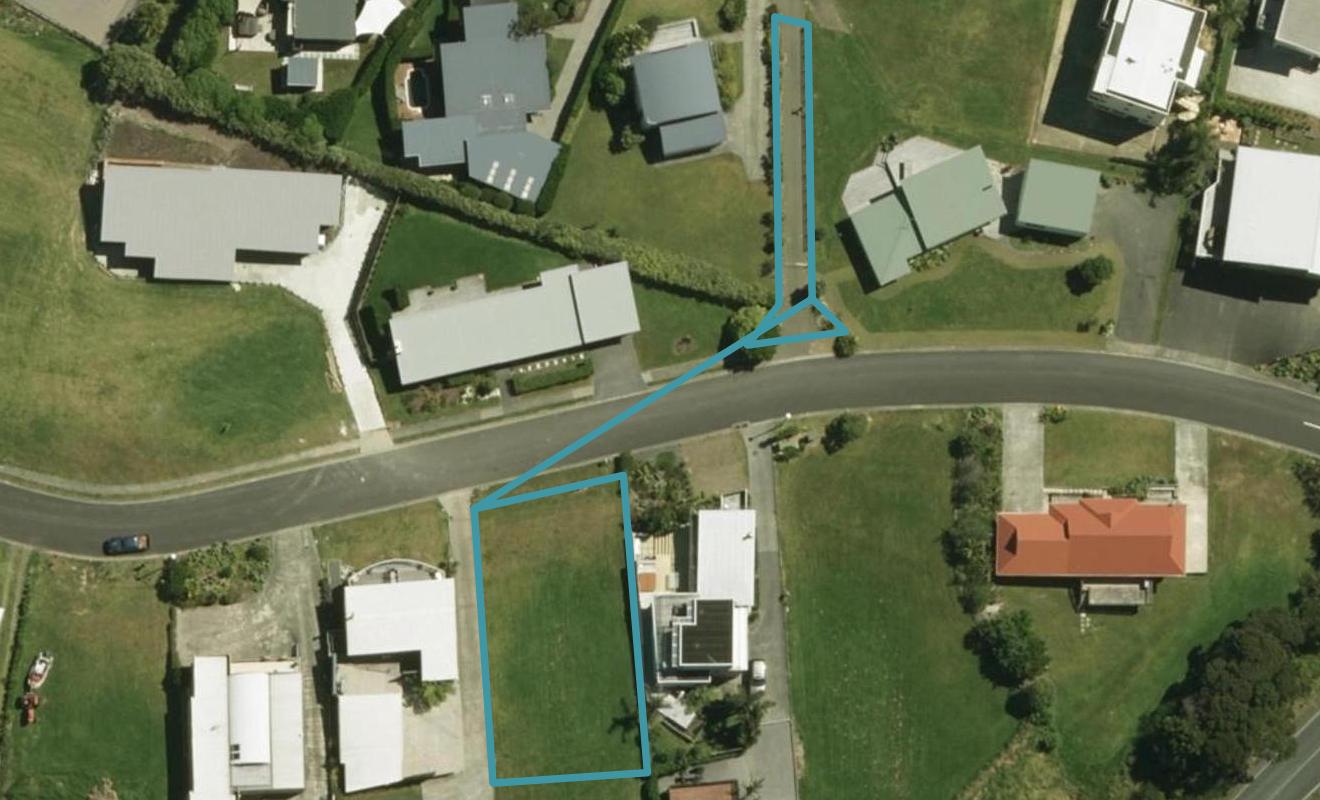 7A Seacrest Boulevard, Langs Beach, Waipu - Carousel 1