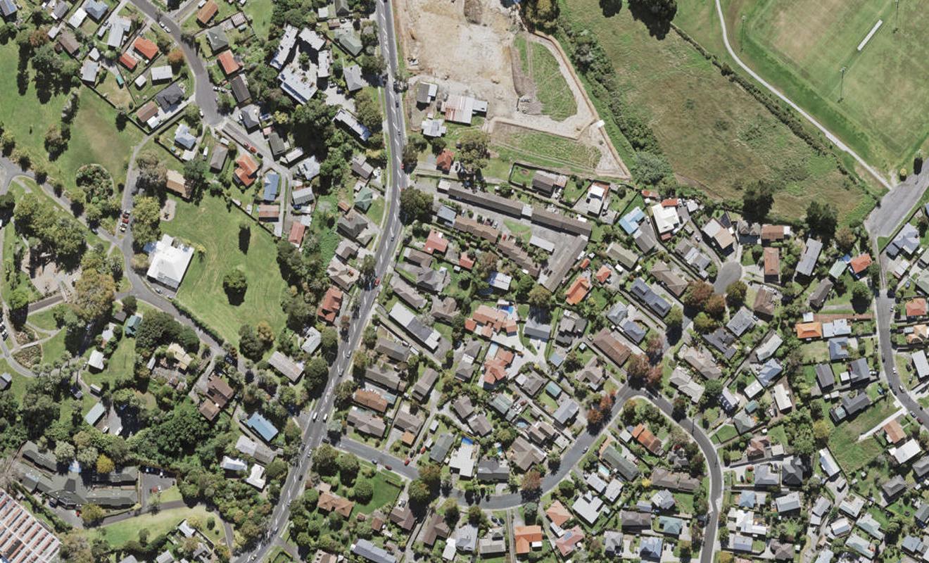 6/79 Edmonton Road, Henderson, Auckland - Carousel 1