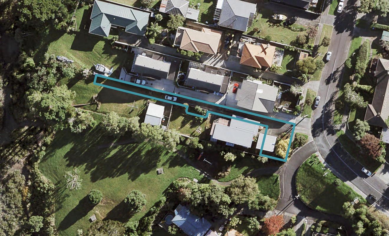 1/41 Seaside Avenue, Waterview, Auckland - Carousel 1
