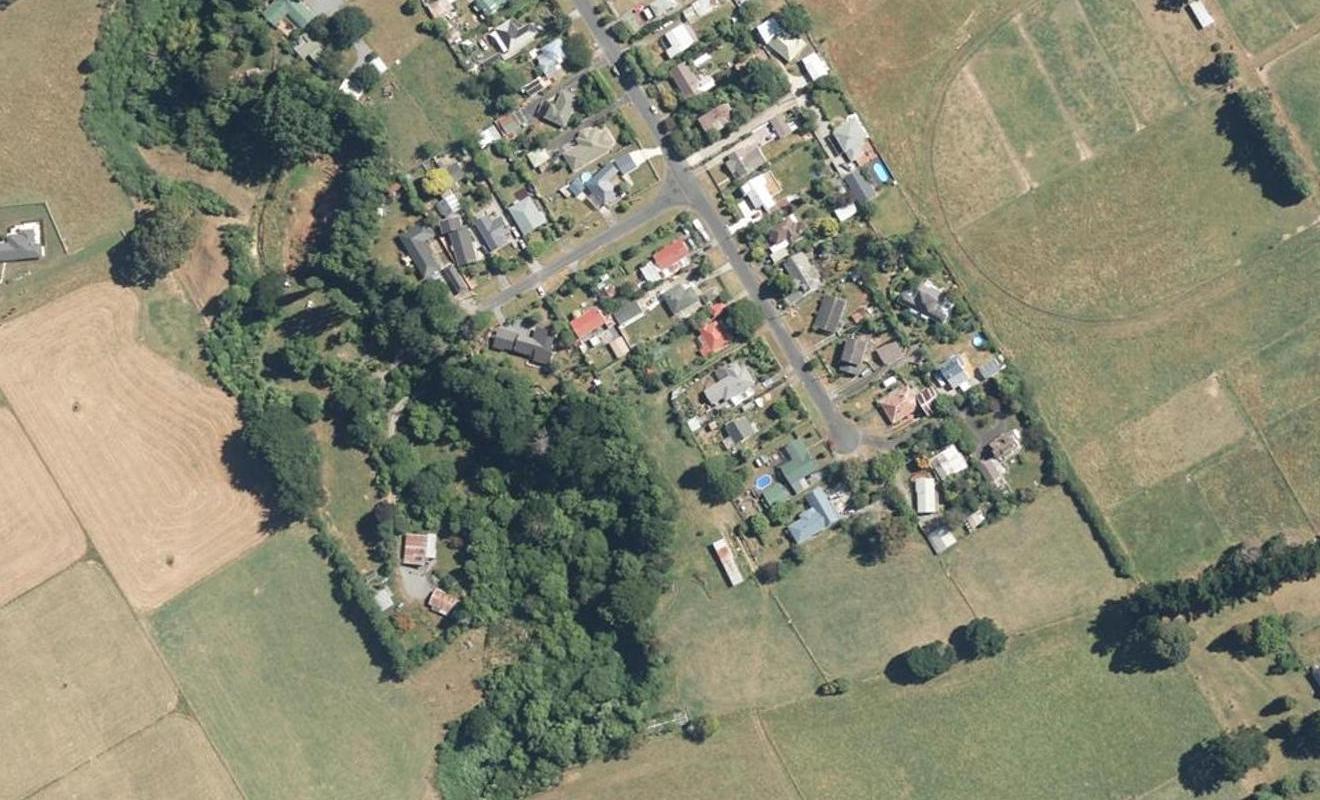 36 MacLaren Street, Maymorn, Upper Hutt - Carousel 1