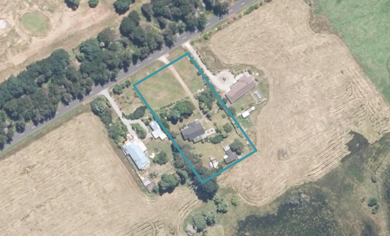 50 Schadick Avenue, Carters Beach, Westport - Carousel 1