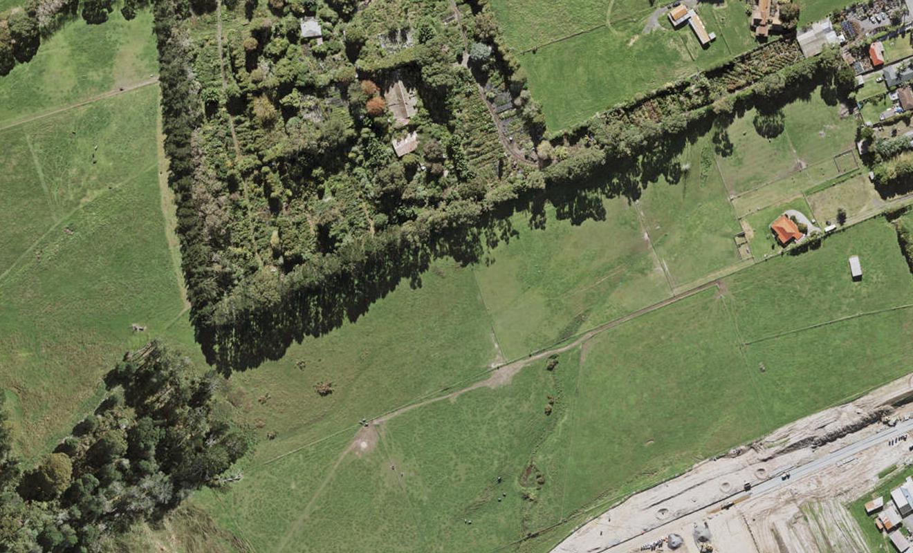 203 Henwood Road, Westgate, Auckland - Carousel 1