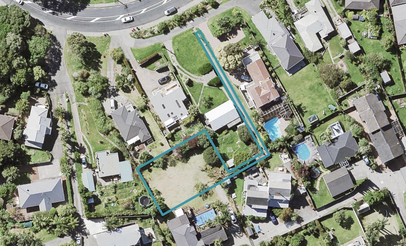 5 Knights Close, Rothesay Bay, Auckland - Carousel 1