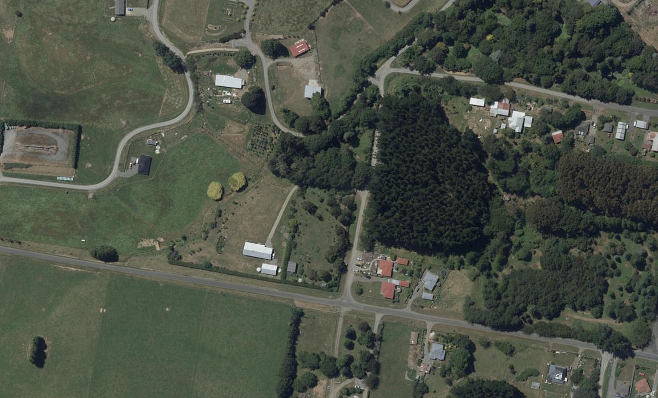 9 Lind Street, Kimbolton, Feilding - Carousel 1