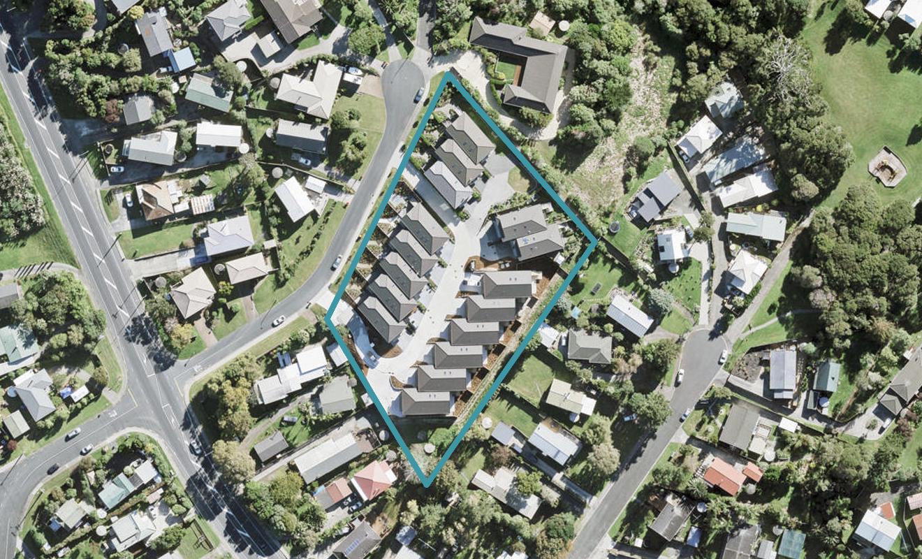 5B Melia Place, Stanmore Bay, Whangaparaoa - Carousel 1