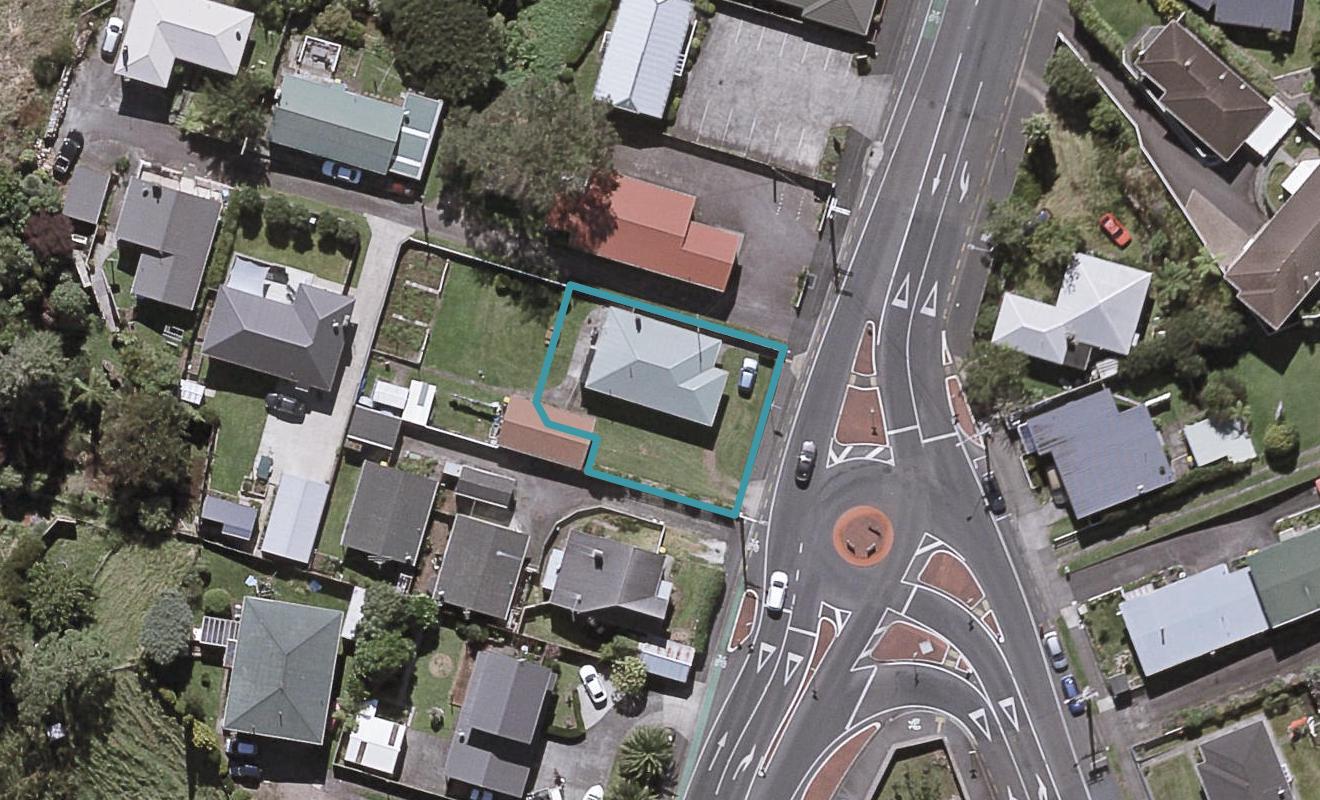 160 Tukapa Street, Westown, New Plymouth - Carousel 1