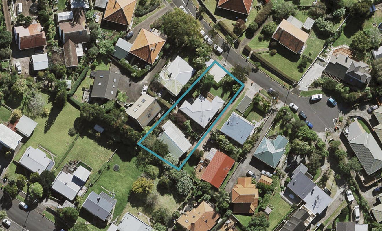 5 Wahanui Road, Greenlane, Auckland - Carousel 1