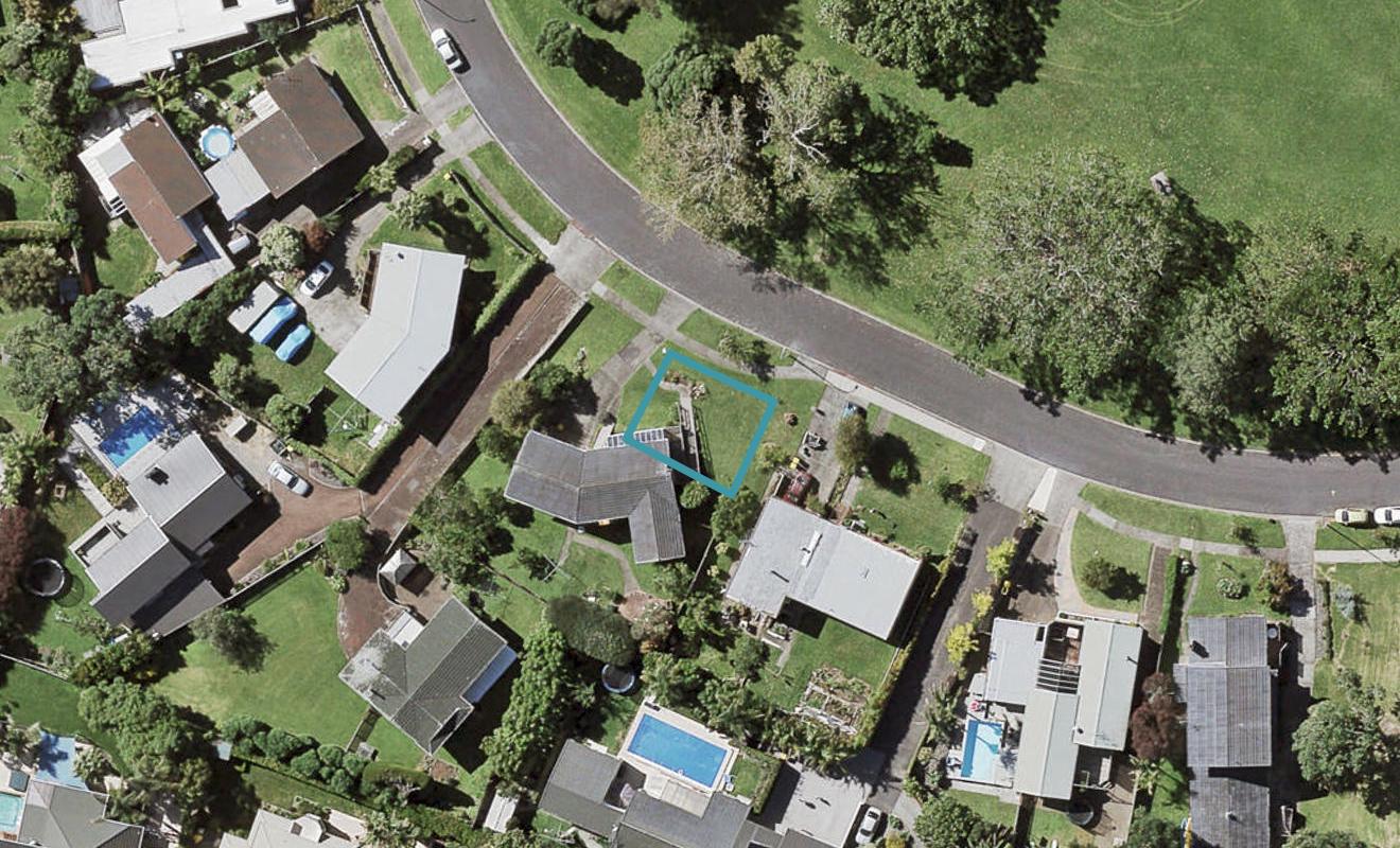 18A Sunnyhill Crescent, Sunnyhills, Auckland - Carousel 1
