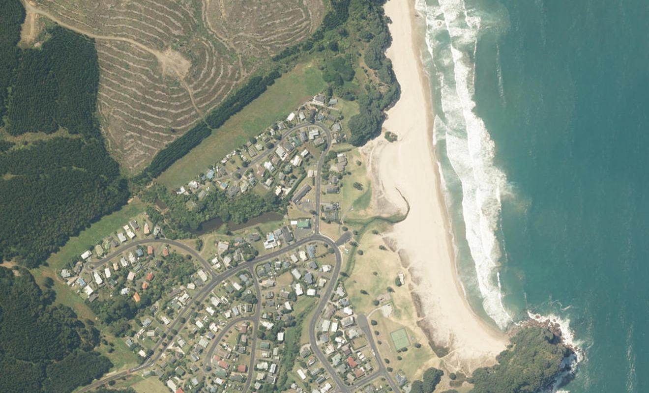 106 Bambury Place, Onemana, Whangamata - Carousel 1