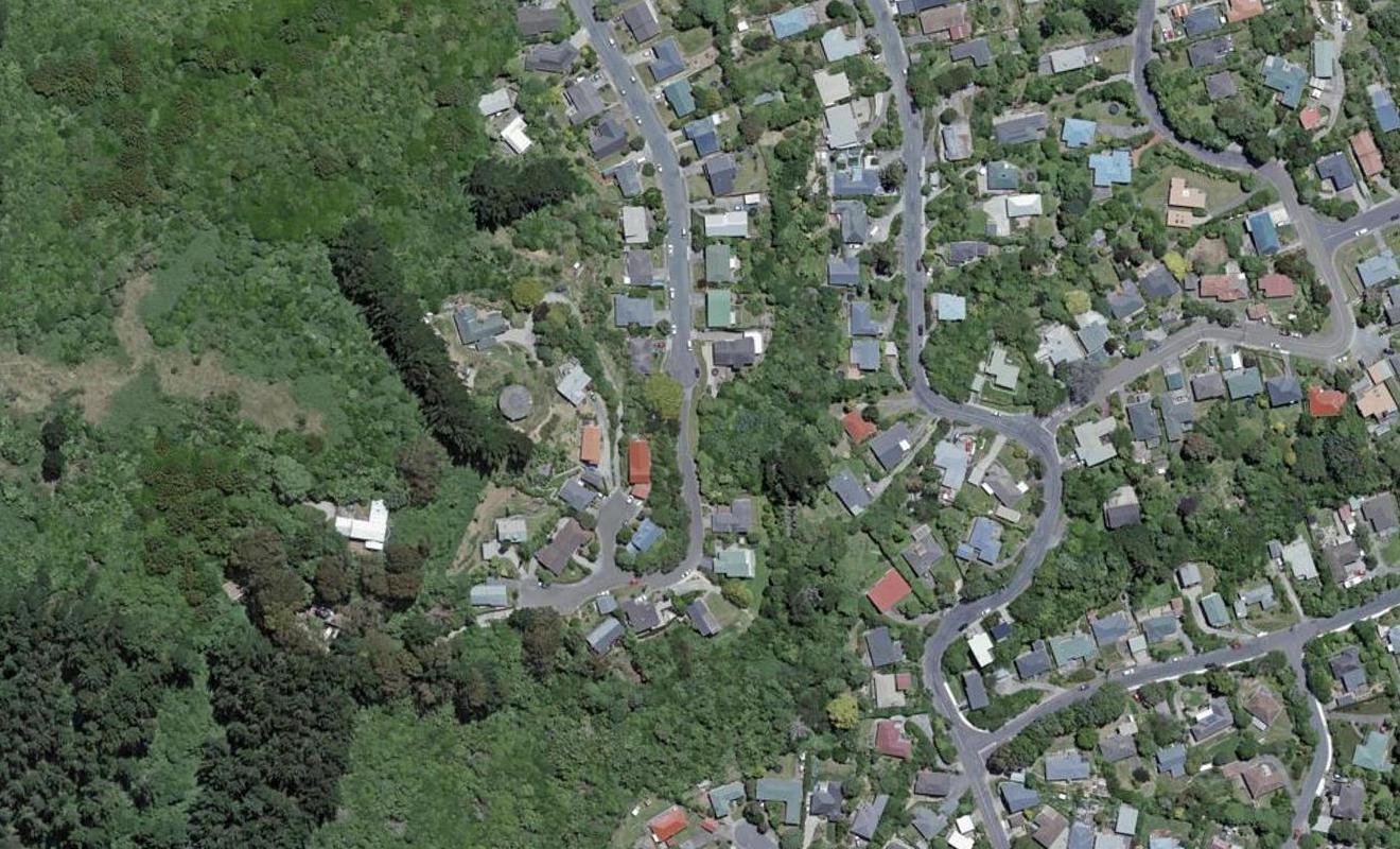 27A Westhaven Drive, Tawa, Wellington - Carousel 1