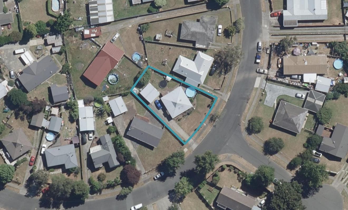 36 Oakfield Crescent, Pukete, Hamilton - Carousel 1