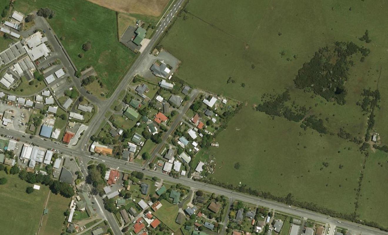 8 Insley Road, Waipu, Waipu - Carousel 1
