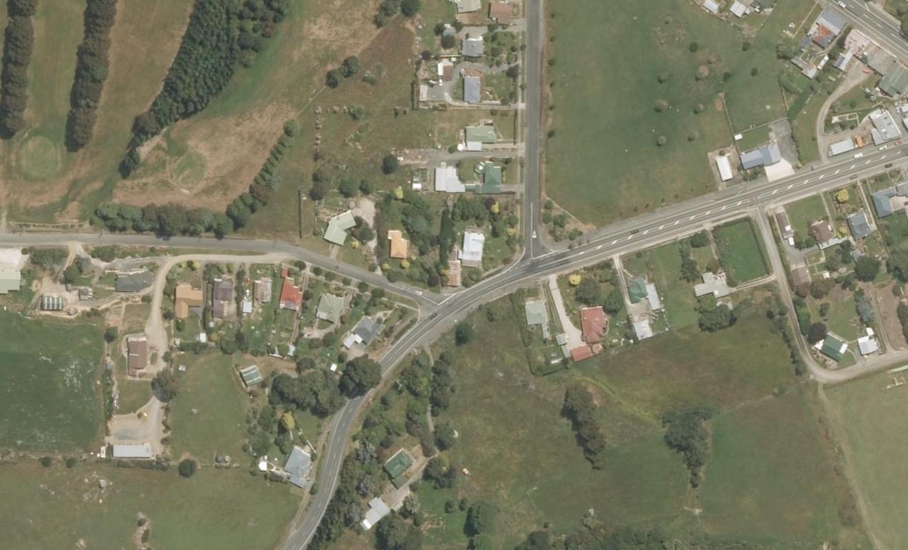 2 Merrie Creek Road, Clinton, Clinton - Carousel 1
