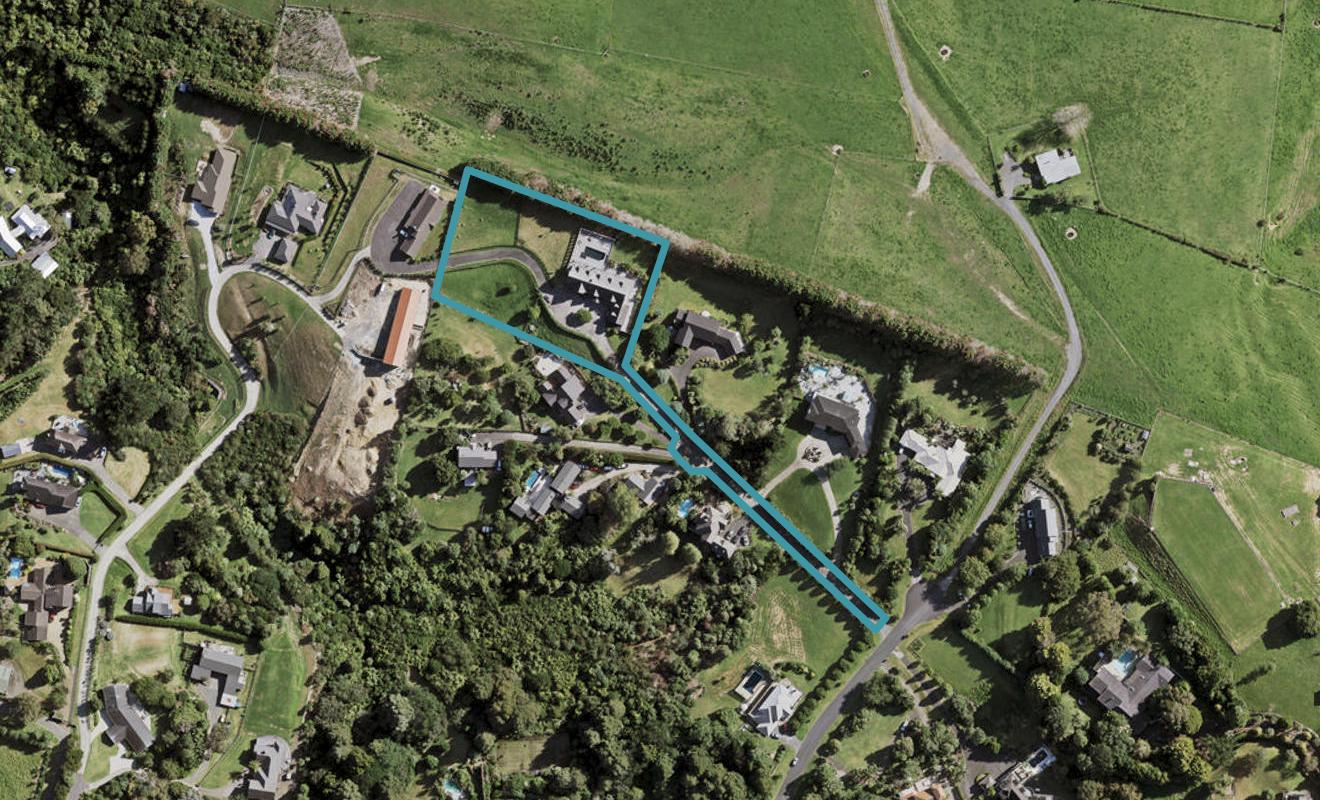 20 Tiffany Close, Totara Park, Auckland - Carousel 1