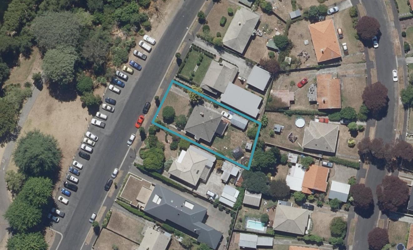 11 Jellicoe Drive, Hamilton East, Hamilton - Carousel 1
