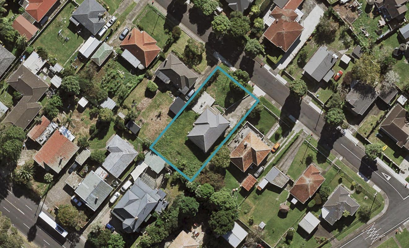 39 Sturges Avenue, Otahuhu, Auckland - Carousel 1
