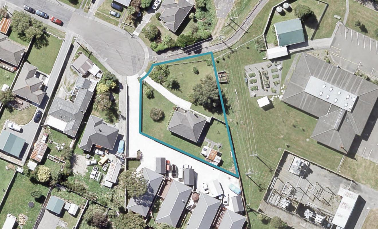 44 Hinau Grove, Wainuiomata, Lower Hutt - Carousel 1