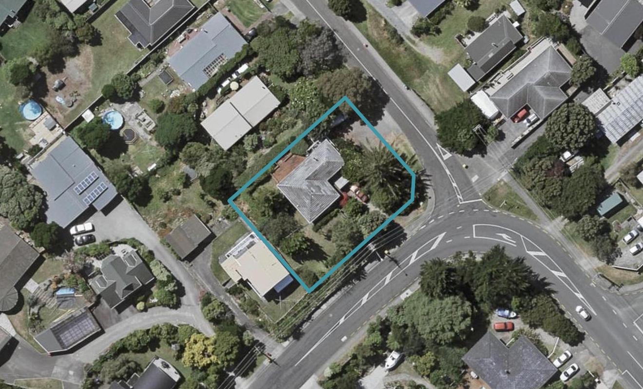 8A Martin Road, Paraparaumu Beach, Paraparaumu - Carousel 1