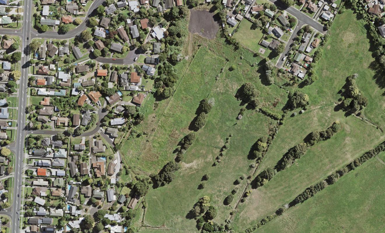 4 Stableford Crescent, Opaheke, Papakura - Carousel 1
