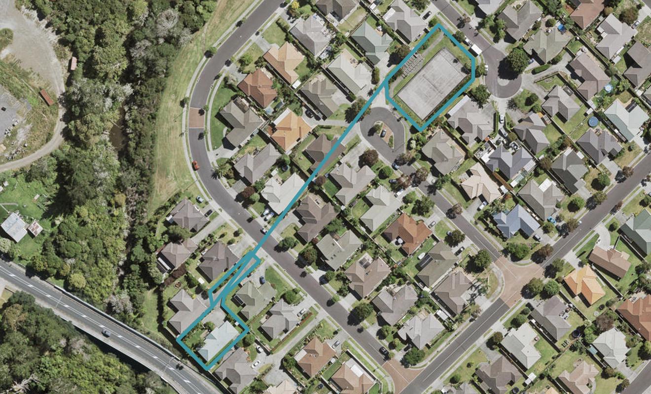 79 Hillwell Drive, Henderson, Auckland - Carousel 1