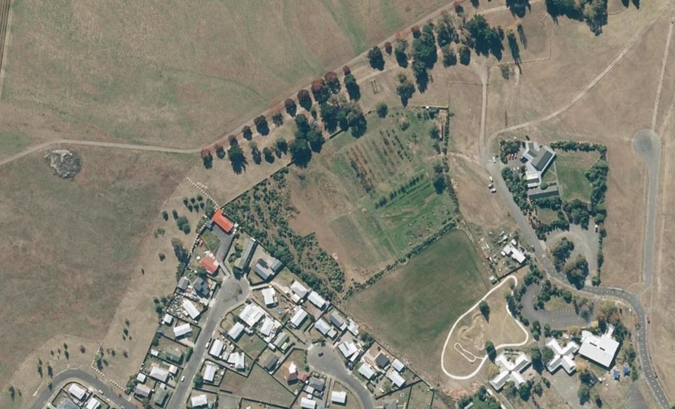 21 Boston Crescent, FLAXMERE, HASTINGS - Carousel 1