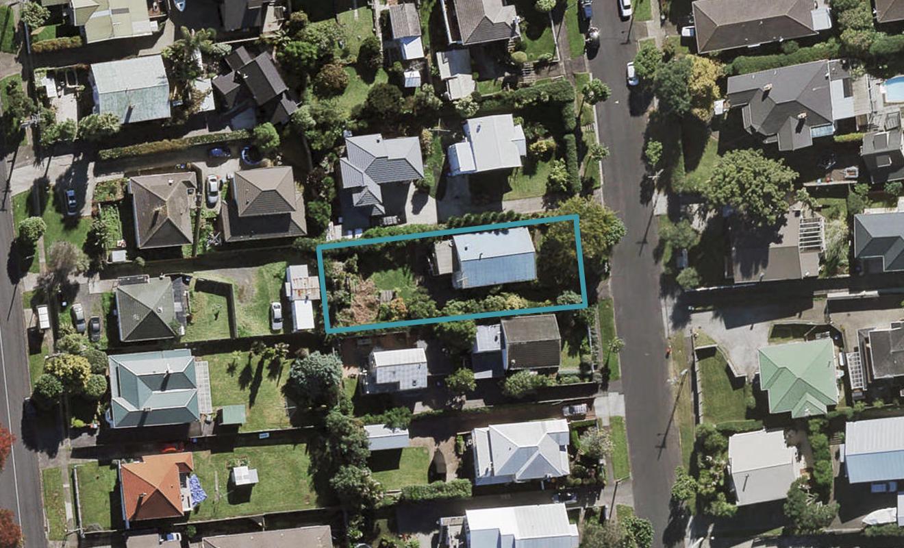1/26 Huapai Street, Onehunga, Auckland - Carousel 1