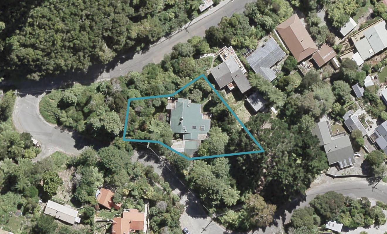 35 Wyndham Road, Pinehaven, Upper Hutt - Carousel 1