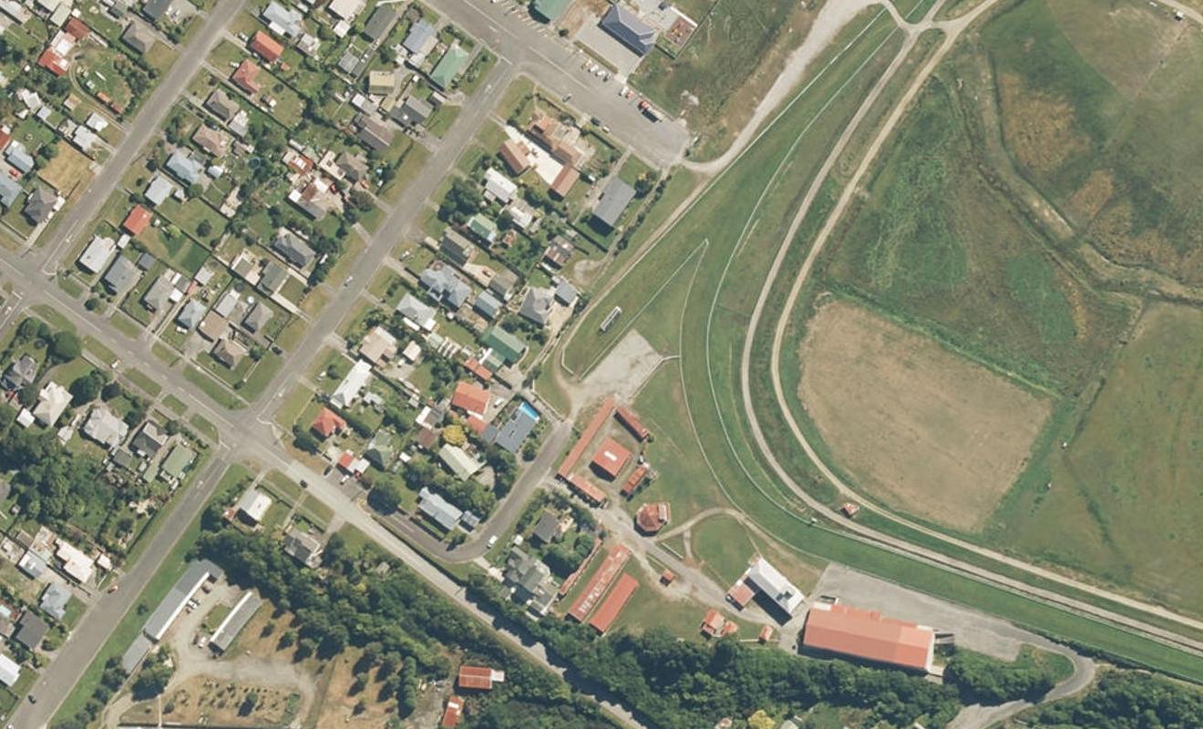 19 Dalton Street, Hokitika, Hokitika - Carousel 1