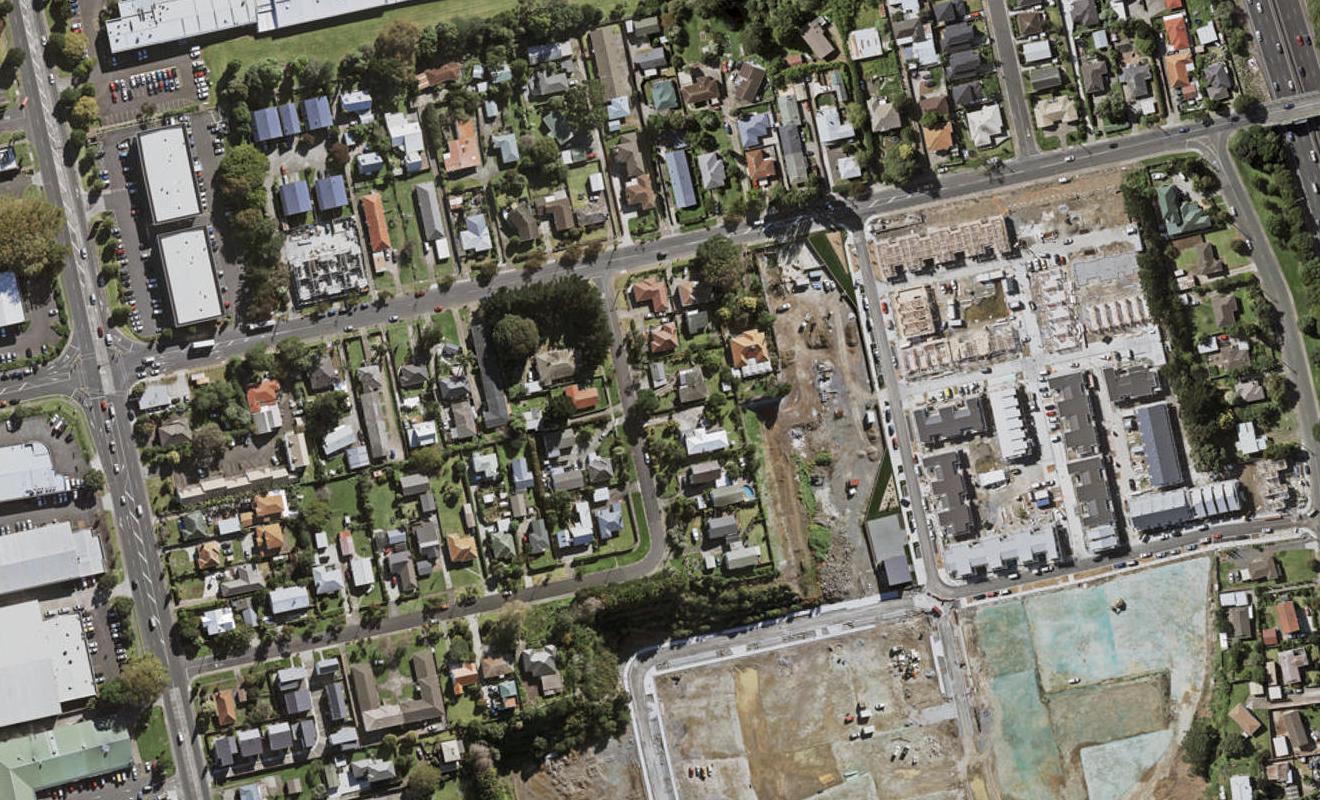 1/35 Ryburn Road, Mount Wellington, Auckland - Carousel 1