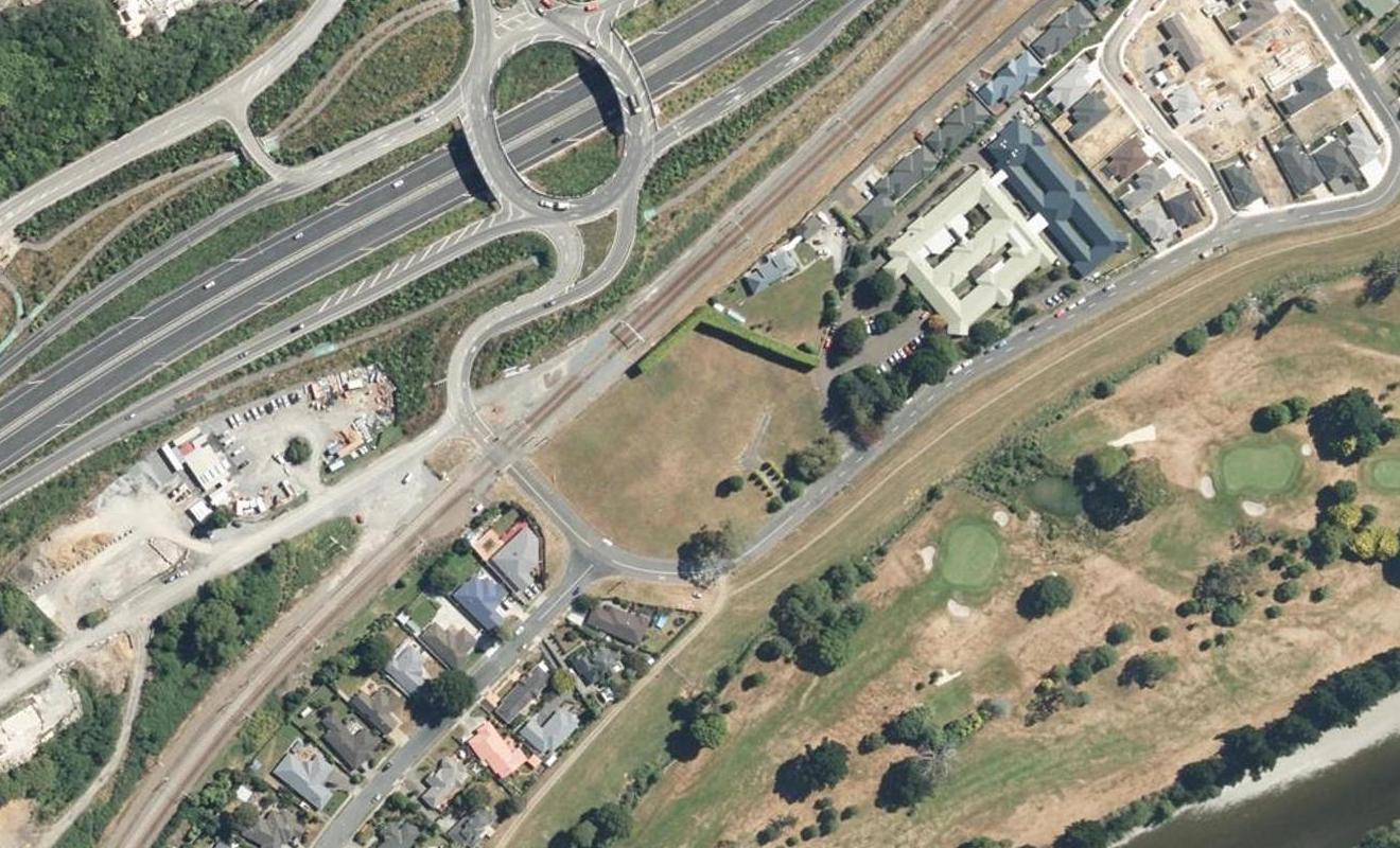 6 Manor Park Road, Manor Park, Lower Hutt - Carousel 1
