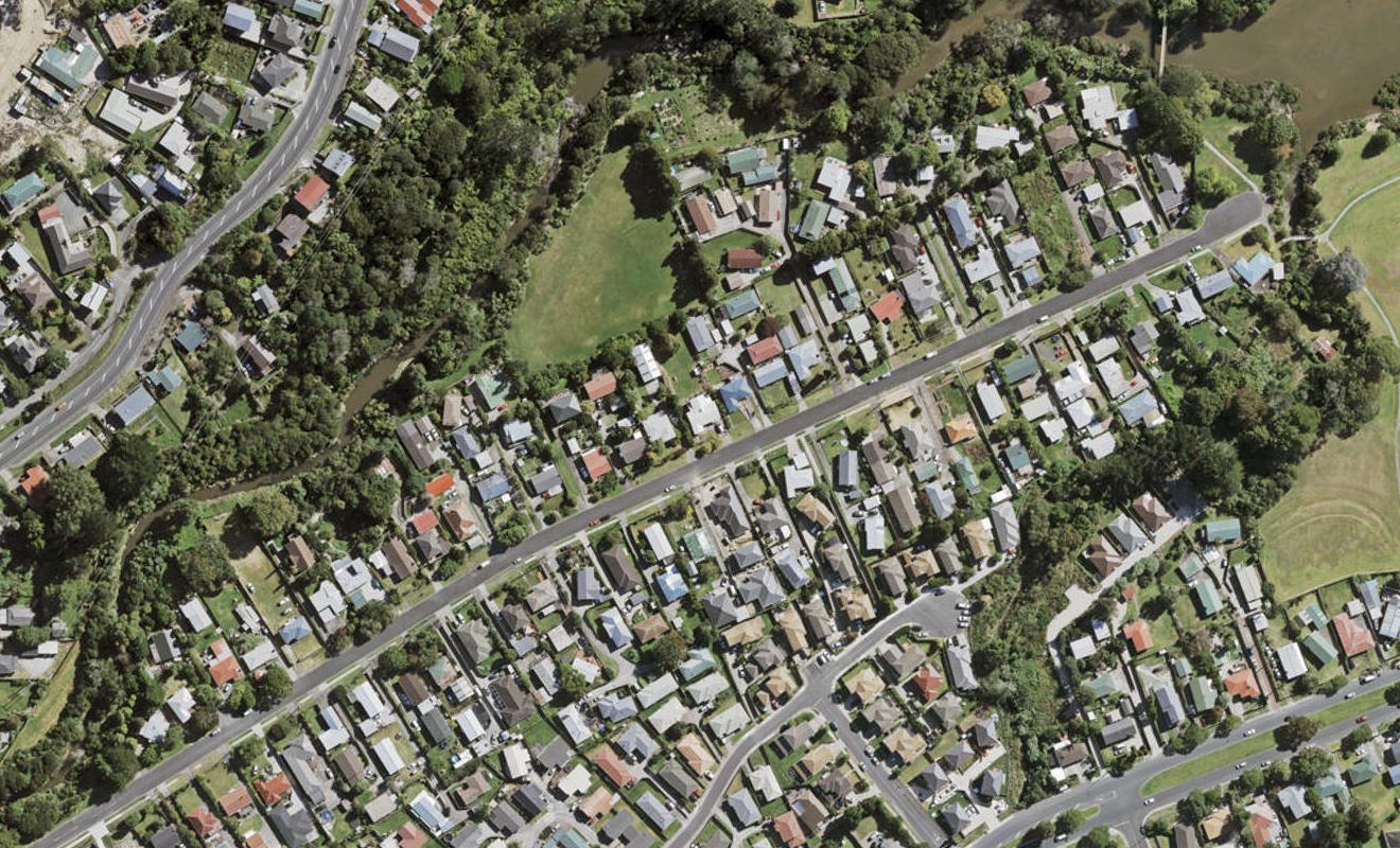 2/36 Woodside Road, Massey, Auckland - Carousel 1