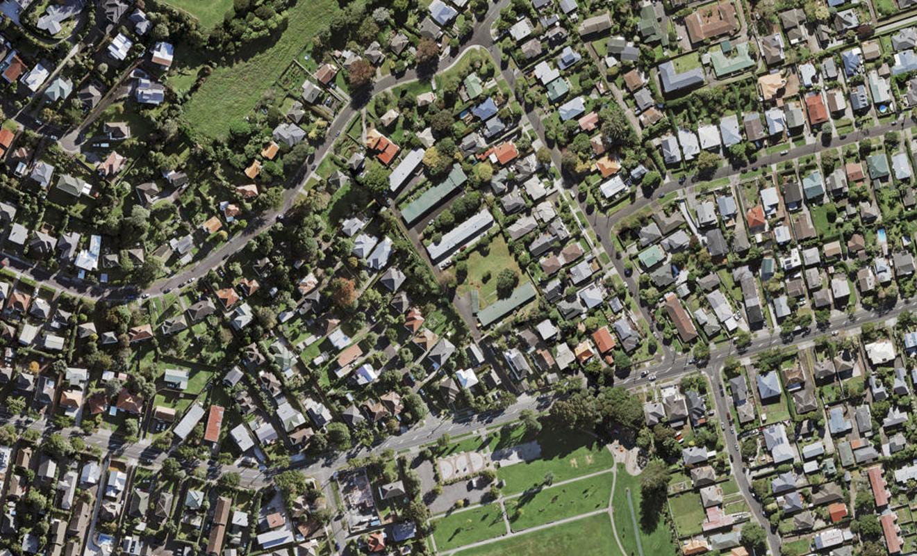 2/63B Owairaka Avenue, Mount Albert, Auckland - Carousel 1