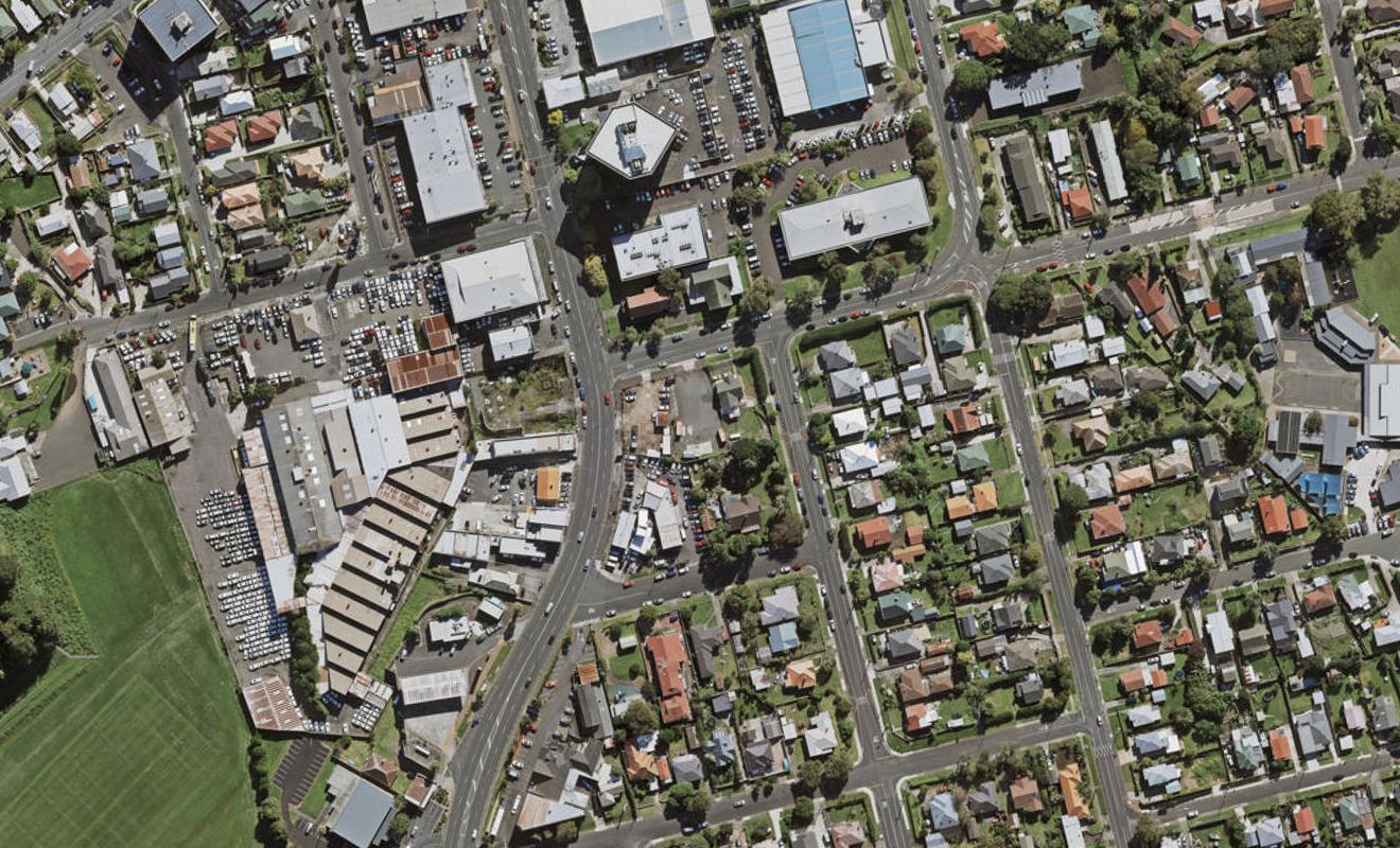 5 Fairburn Road, OTAHUHU, AUCKLAND - Carousel 1