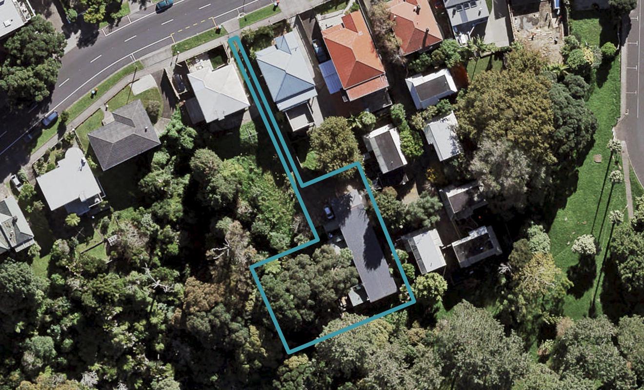 2/0 West End Road, Herne Bay, Auckland - Carousel 1