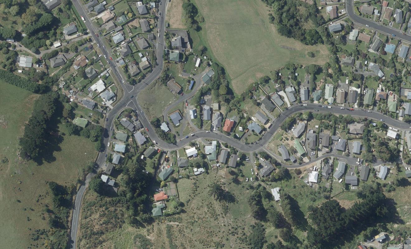 9 Roy Crescent, Concord, Dunedin - Carousel 1