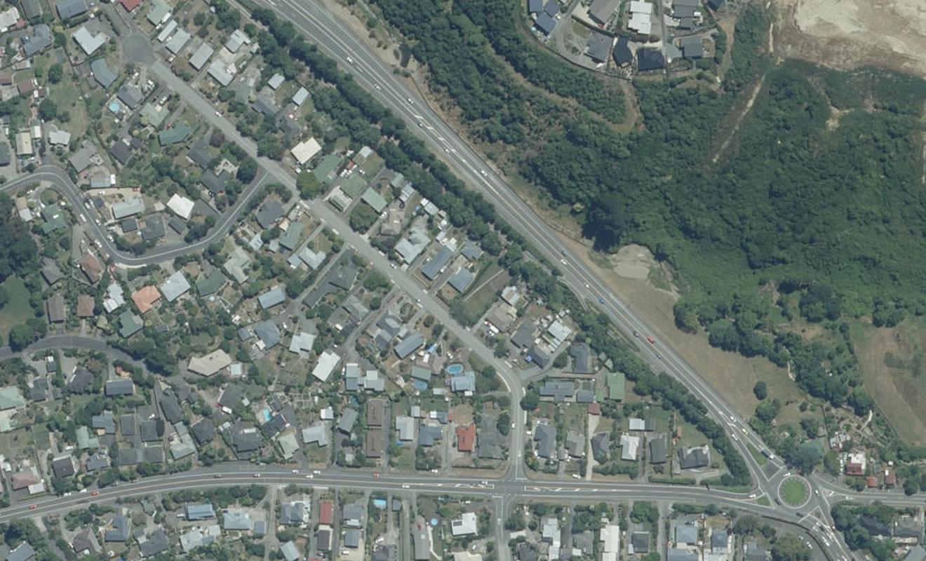 18 Cawthron Crescent, Annesbrook, Nelson - Carousel 1