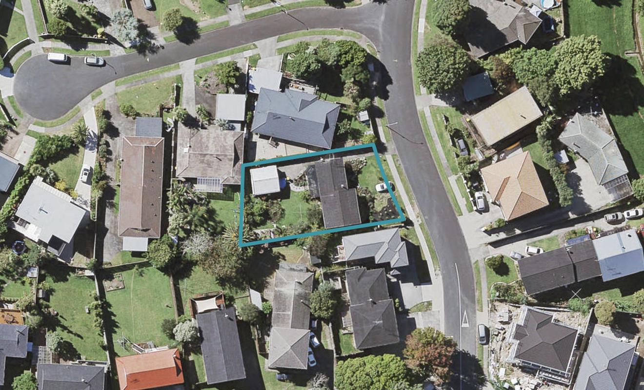 4B Kyeemagh Street, Botany Downs, Auckland - Carousel 1
