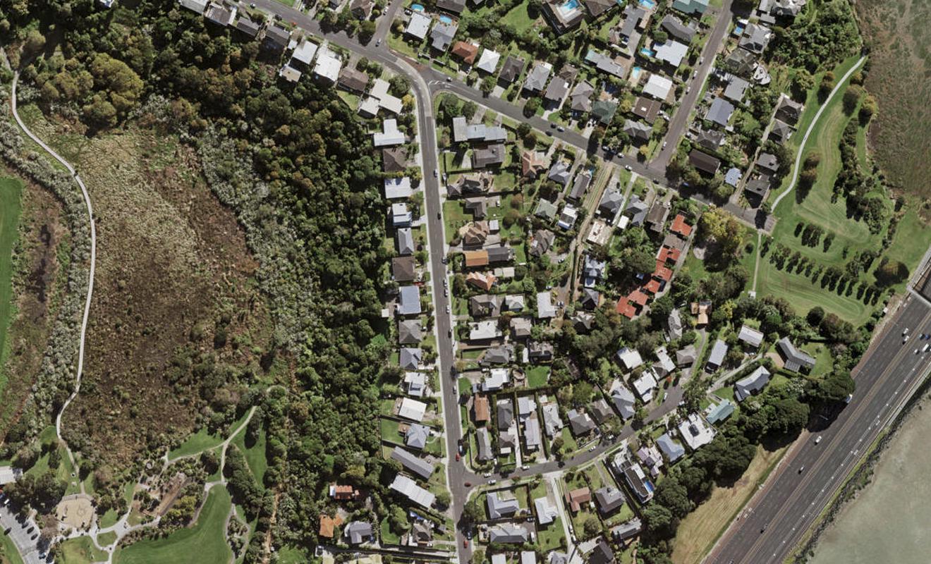 99A Sylvan Avenue, Northcote, Auckland - Carousel 1