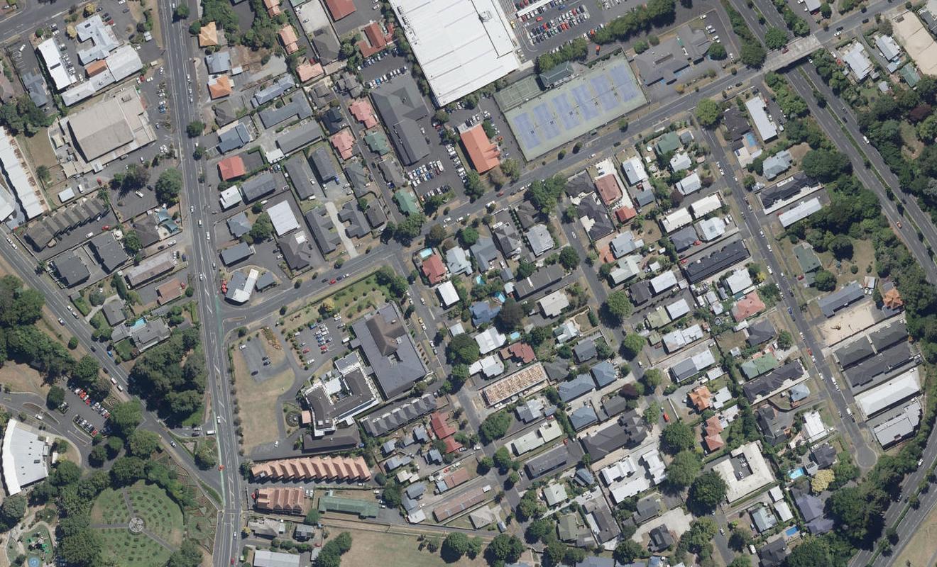 4/29 Palmerston Street, Hamilton Central, Hamilton - Carousel 1