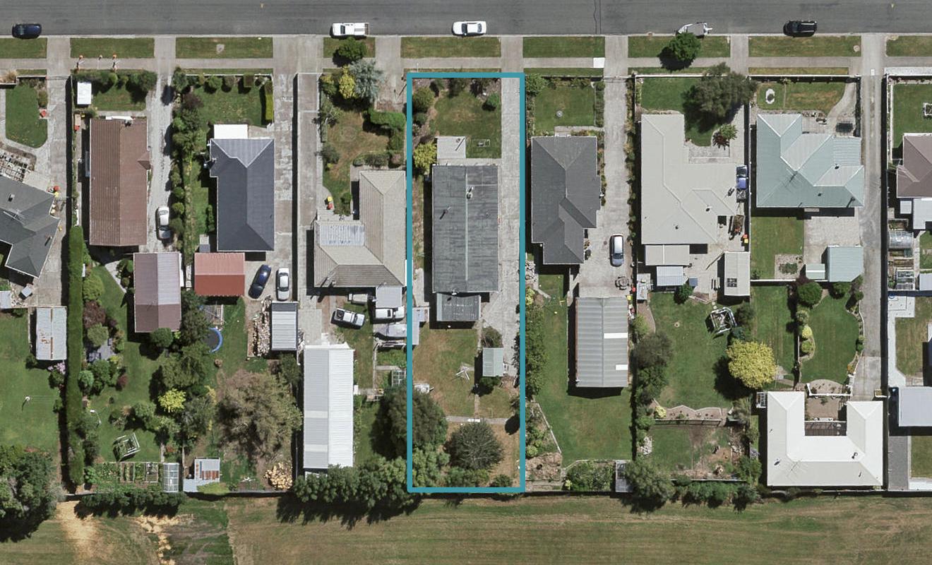 61 Nichol Street, Heidelberg, Invercargill - Carousel 1