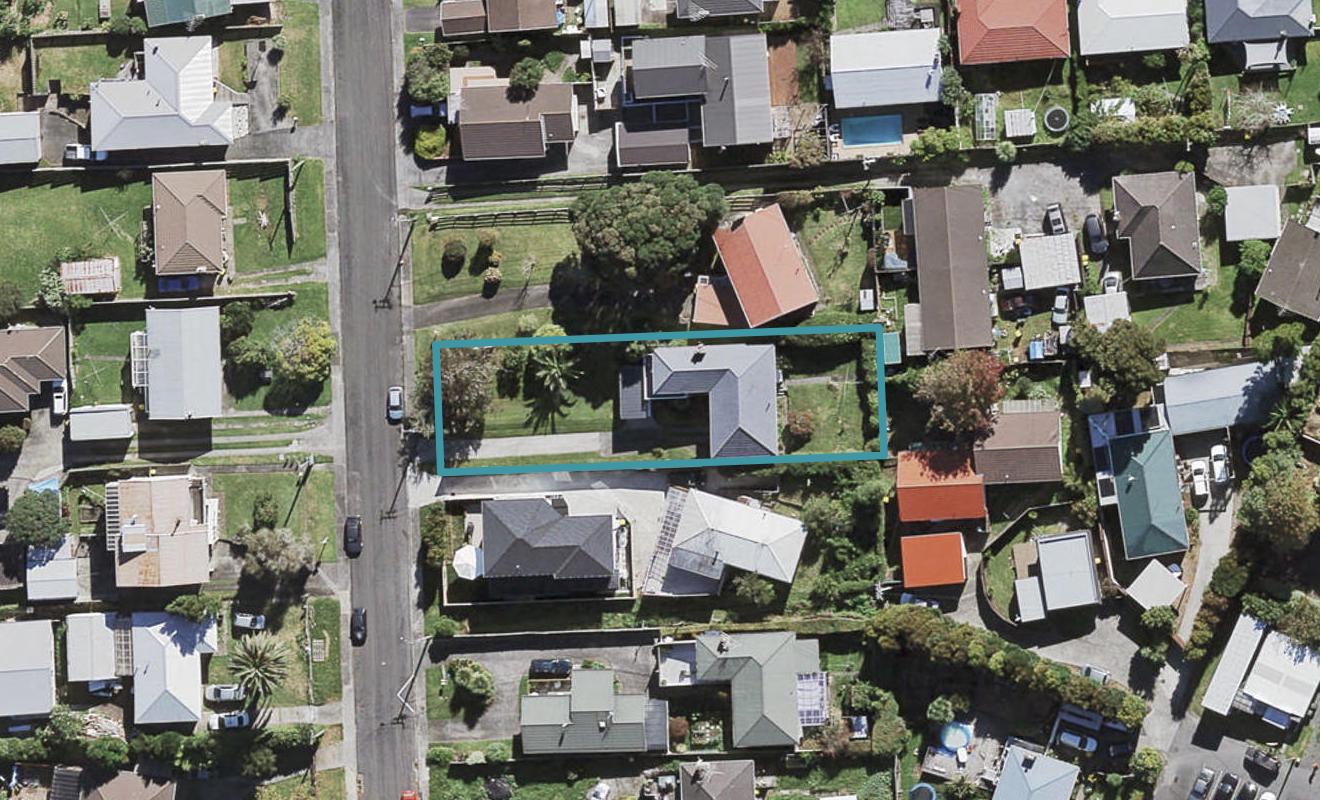 3/17 Sunnyfield Crescent, Glenfield, Auckland - Carousel 1