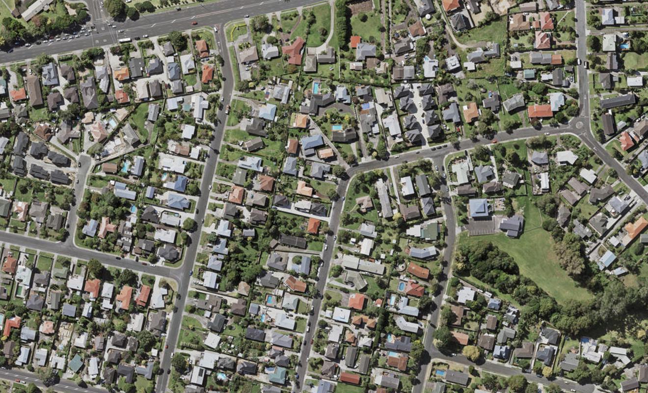 2/27 Grassways Avenue, Pakuranga, Auckland - Carousel 1
